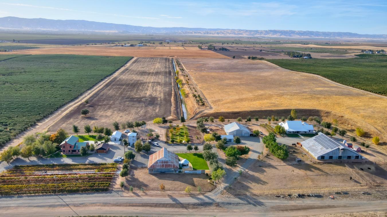 32640 County Road 19, Woodland, California, 95695, United States, 7 Bedrooms Bedrooms, ,4 BathroomsBathrooms,Residential,For Sale,32640 County Road 19,1661893