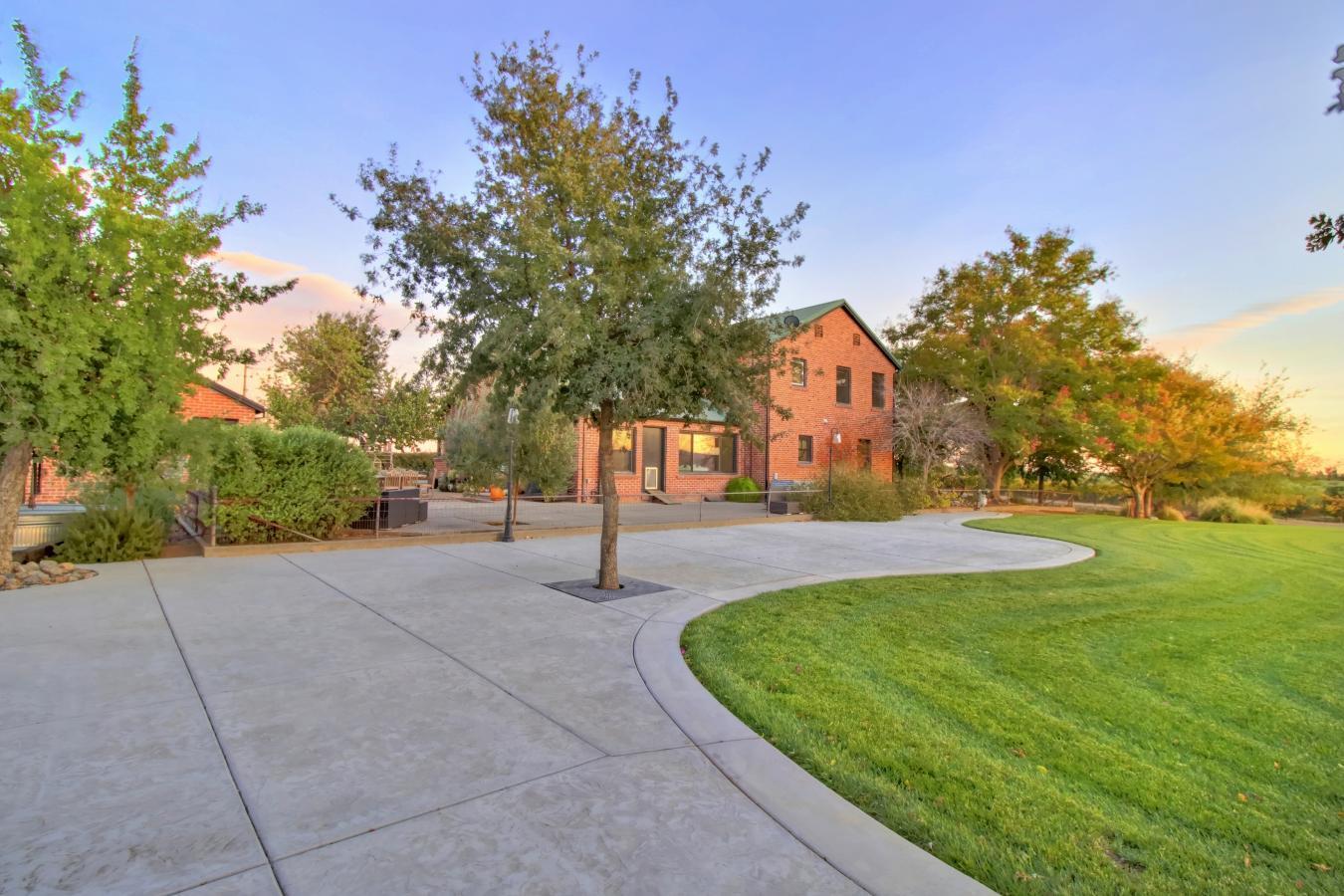 32640 County Road 19, Woodland, California, 95695, United States, 7 Bedrooms Bedrooms, ,4 BathroomsBathrooms,Residential,For Sale,32640 County Road 19,1661893