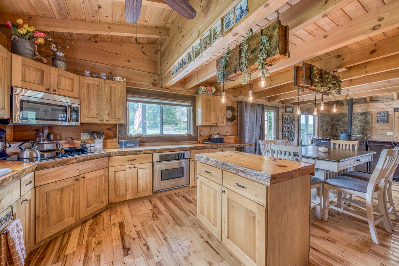 2607 Siam Road, Elizabethton, TN, 37643, United States, 3 Bedrooms Bedrooms, ,2 BathroomsBathrooms,Residential,For Sale,2607 Siam Road,1661864