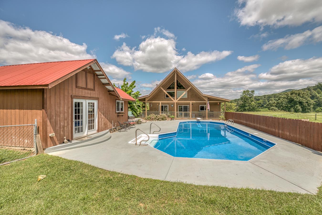 2607 Siam Road, Elizabethton, TN, 37643, United States, 3 Bedrooms Bedrooms, ,2 BathroomsBathrooms,Residential,For Sale,2607 Siam Road,1661864