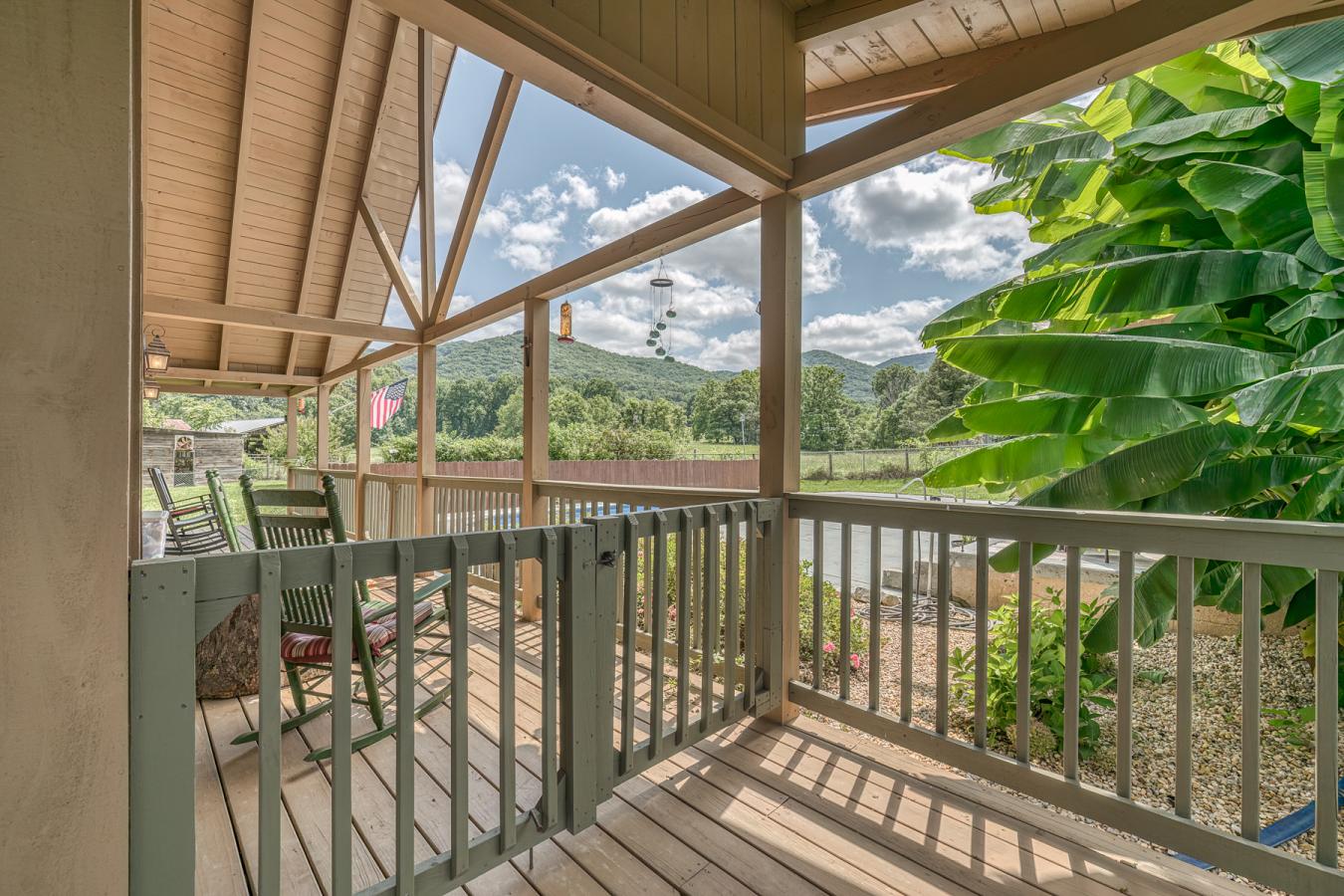 2607 Siam Road, Elizabethton, TN, 37643, United States, 3 Bedrooms Bedrooms, ,2 BathroomsBathrooms,Residential,For Sale,2607 Siam Road,1661864