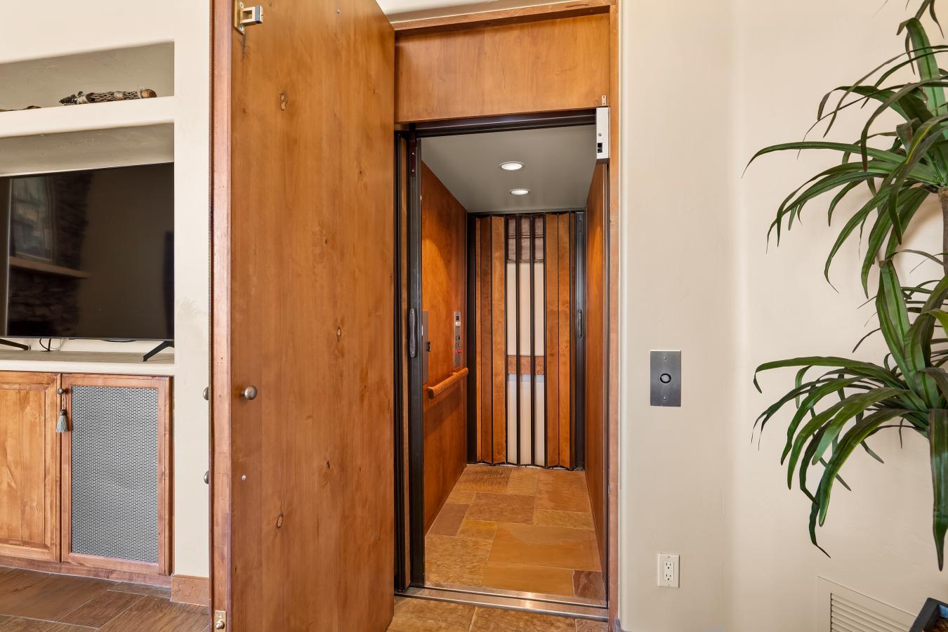 1105 Tortolita Mountain, Oro Valley, AZ, 85755, United States, 3 Bedrooms Bedrooms, ,4 BathroomsBathrooms,Residential,For Sale,1105 Tortolita Mountain,1664582