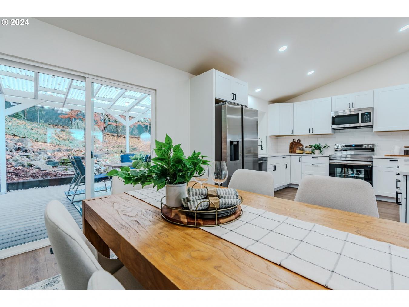 2806 NE 6TH STREET, Gresham, Oregon, 97030, United States, 3 Bedrooms Bedrooms, ,3 BathroomsBathrooms,Residential,For Sale,2806 NE 6TH STREET,1669757