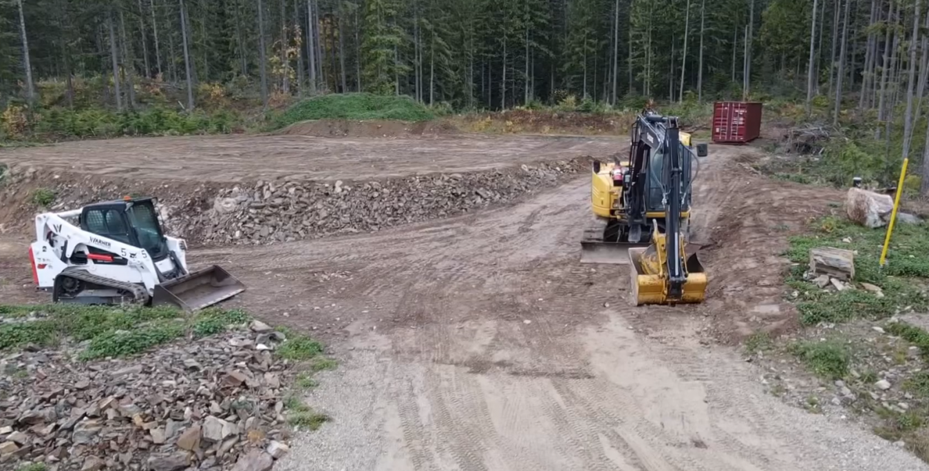 7974 Arrowhead Rd, Revelstoke, BC, V0E 2S0, Canada, ,Residential,For Sale,7974 Arrowhead Rd,1669739