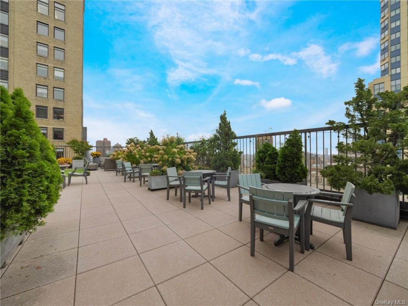 445 5th Avenue # 10G, New York, NY, 10016, United States, 1 Bedroom Bedrooms, ,Residential,For Sale,445 5th Avenue # 10G,1669725