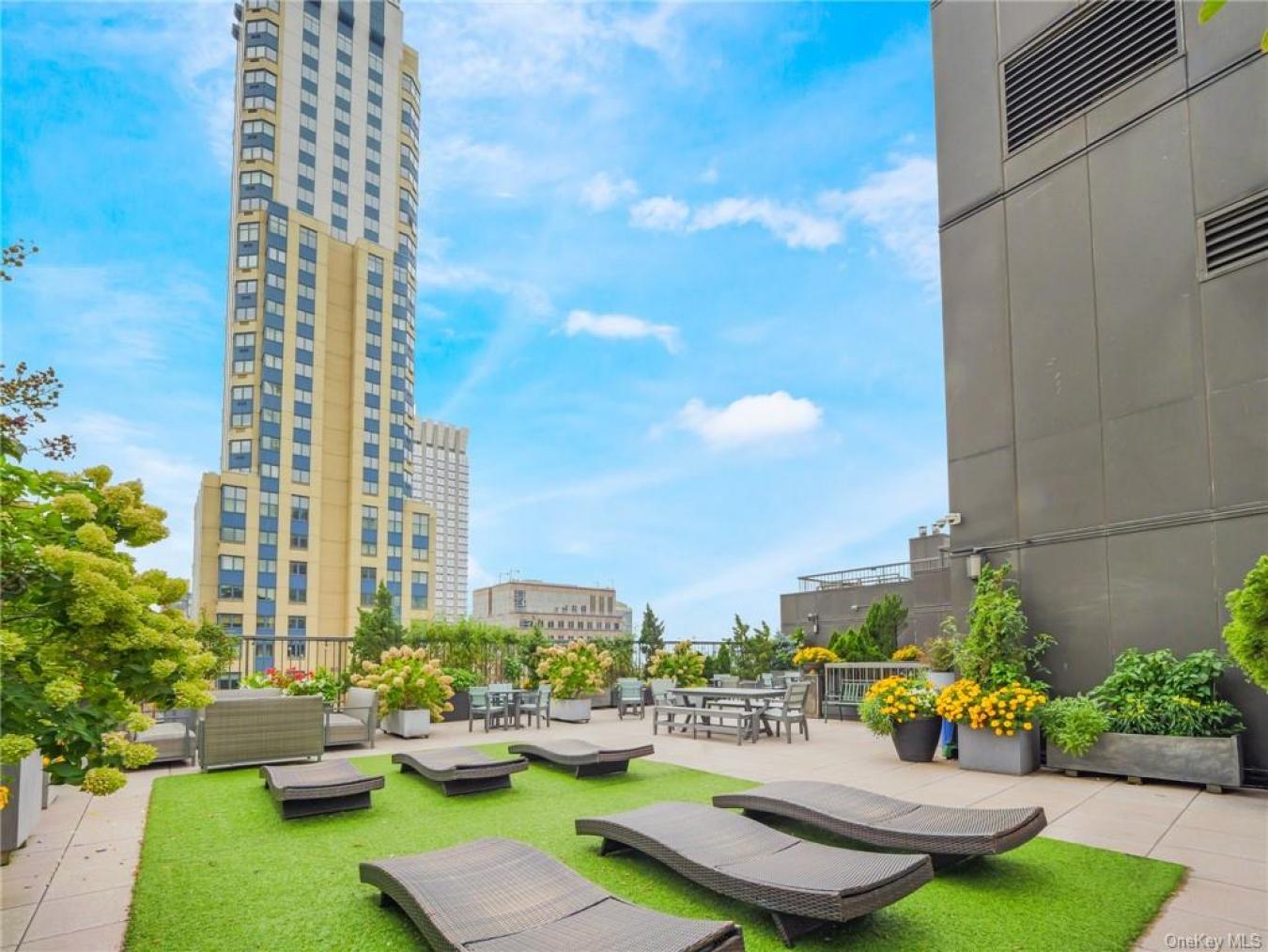 445 5th Avenue # 10G, New York, NY, 10016, United States, 1 Bedroom Bedrooms, ,Residential,For Sale,445 5th Avenue # 10G,1669725