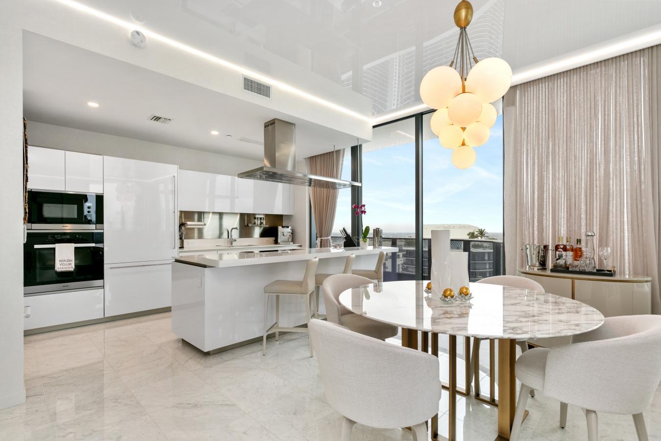 1000 Brickell, Plaza, Miami, FL, 33131, United States, 3 Bedrooms Bedrooms, ,3 BathroomsBathrooms,Residential,For Sale,1000 Brickell, Plaza,1670258