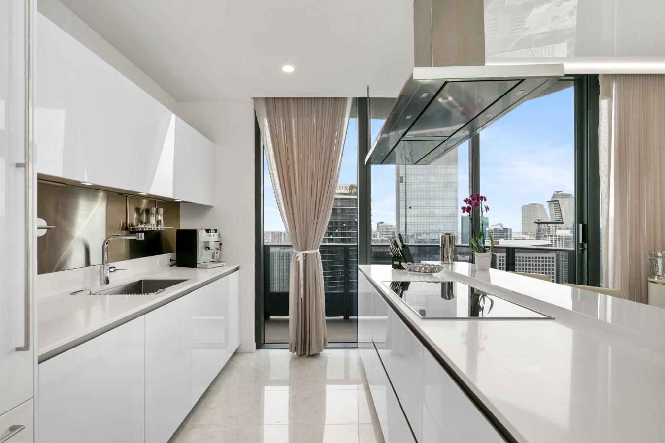 1000 Brickell, Plaza, Miami, FL, 33131, United States, 3 Bedrooms Bedrooms, ,3 BathroomsBathrooms,Residential,For Sale,1000 Brickell, Plaza,1670258