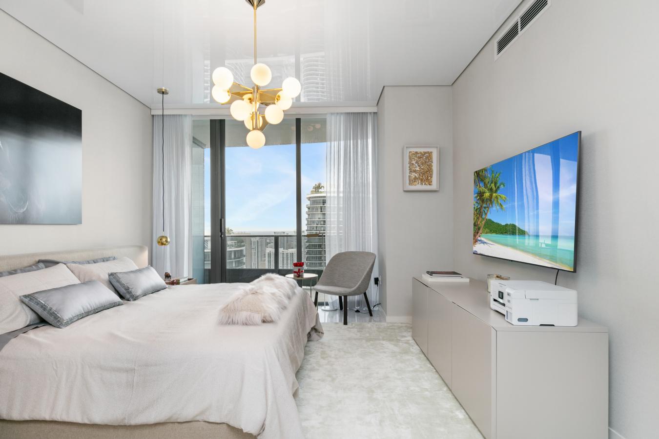 1000 Brickell, Plaza, Miami, FL, 33131, United States, 3 Bedrooms Bedrooms, ,3 BathroomsBathrooms,Residential,For Sale,1000 Brickell, Plaza,1670258