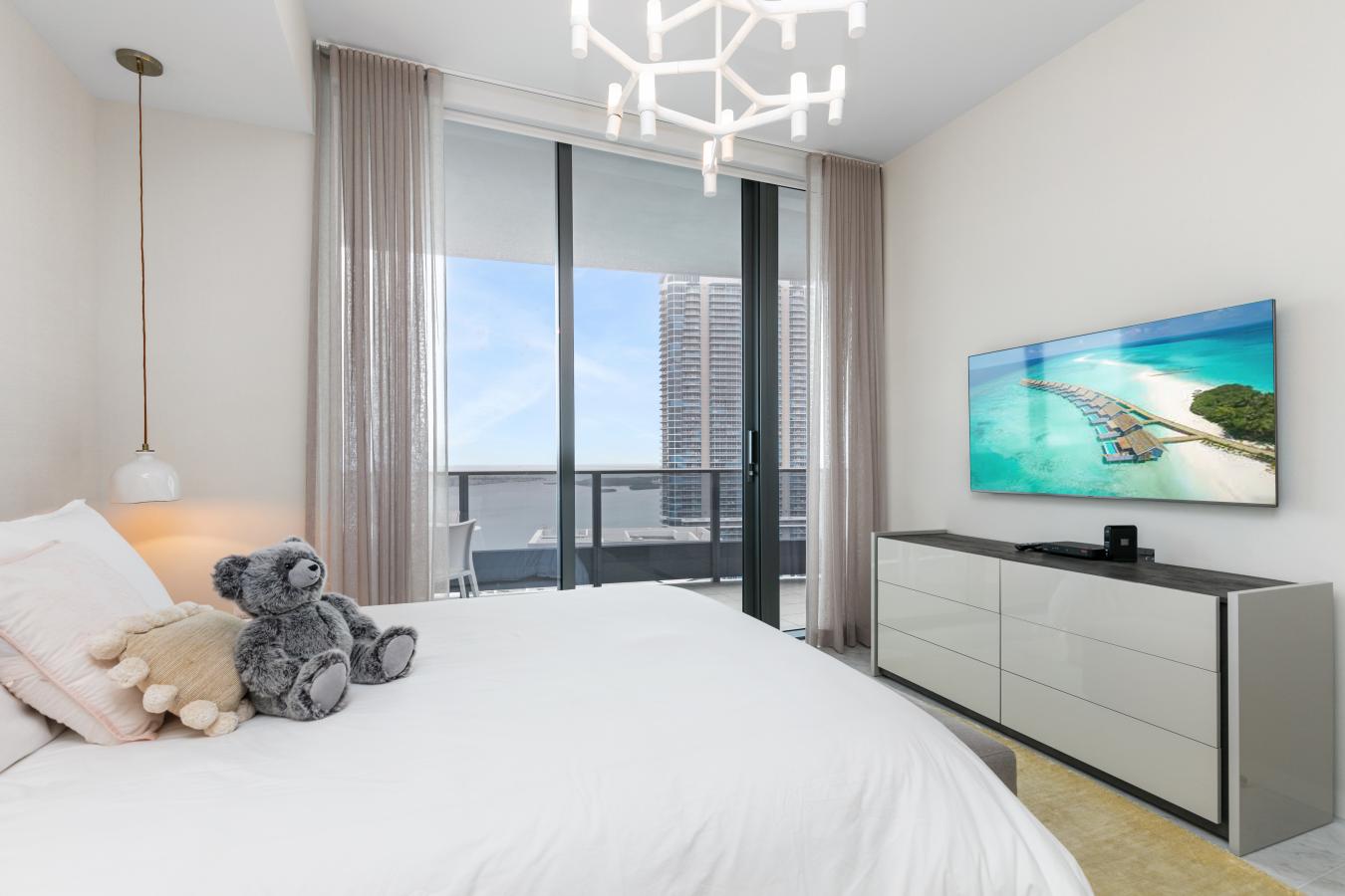 1000 Brickell, Plaza, Miami, FL, 33131, United States, 3 Bedrooms Bedrooms, ,3 BathroomsBathrooms,Residential,For Sale,1000 Brickell, Plaza,1670258
