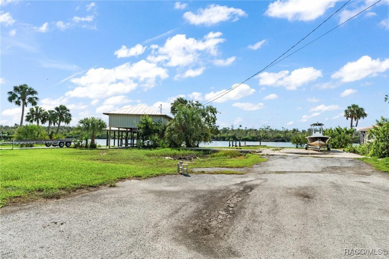 10708 W Halls River Road, Homosassa, FL, 34448, United States, ,Residential,For Sale,10708 W Halls River Road,1670254