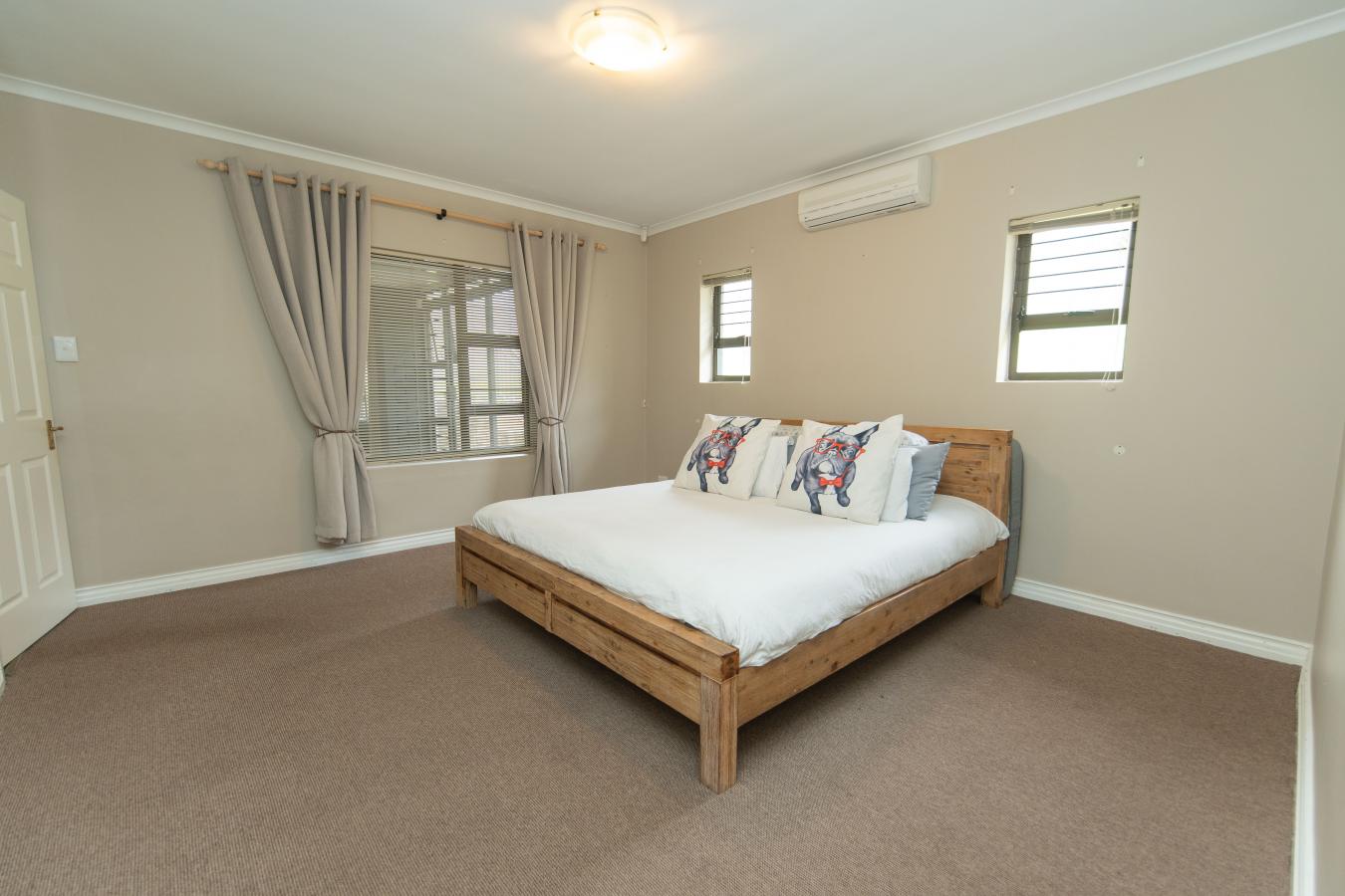 Port Elizabeth, 6070, South Africa, 4 Bedrooms Bedrooms, ,3 BathroomsBathrooms,Residential,For Sale,1677465