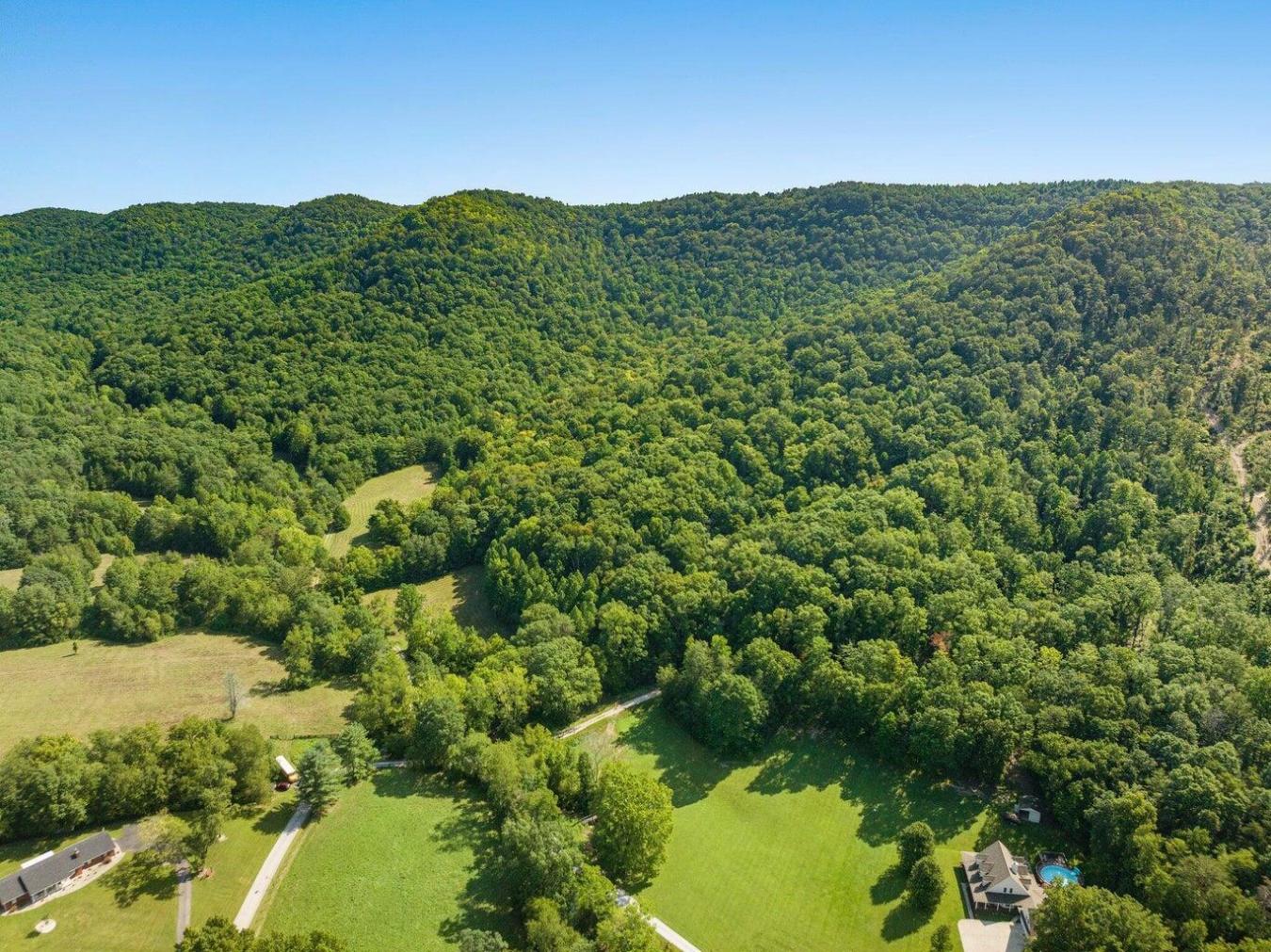 9999 Sunrise Valley Tract 3 Road, Irvine, KY, 40336, United States, ,Residential,For Sale,9999 Sunrise Valley Tract 3 Road,1671604