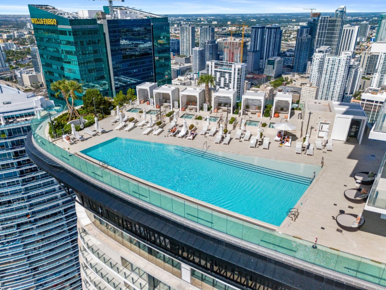 300 Biscayne Way # 2103, Miami, FL, 33131, United States, 3 Bedrooms Bedrooms, ,4 BathroomsBathrooms,Residential,For Sale,300 Biscayne Way # 2103,1671602