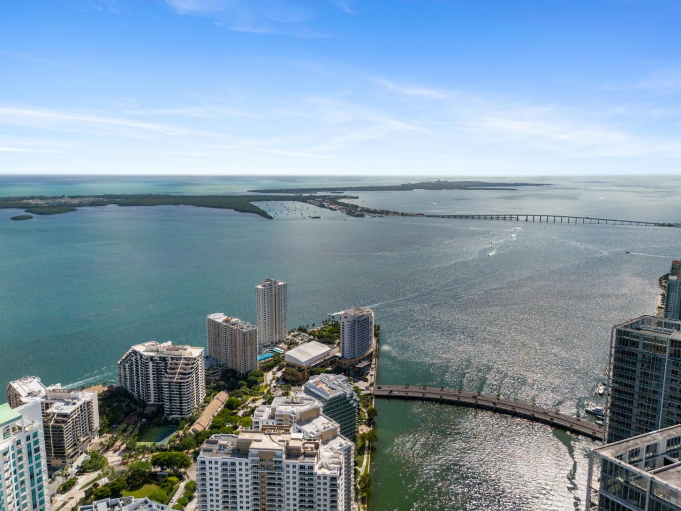 300 Biscayne Way # 2103, Miami, FL, 33131, United States, 3 Bedrooms Bedrooms, ,4 BathroomsBathrooms,Residential,For Sale,300 Biscayne Way # 2103,1671602