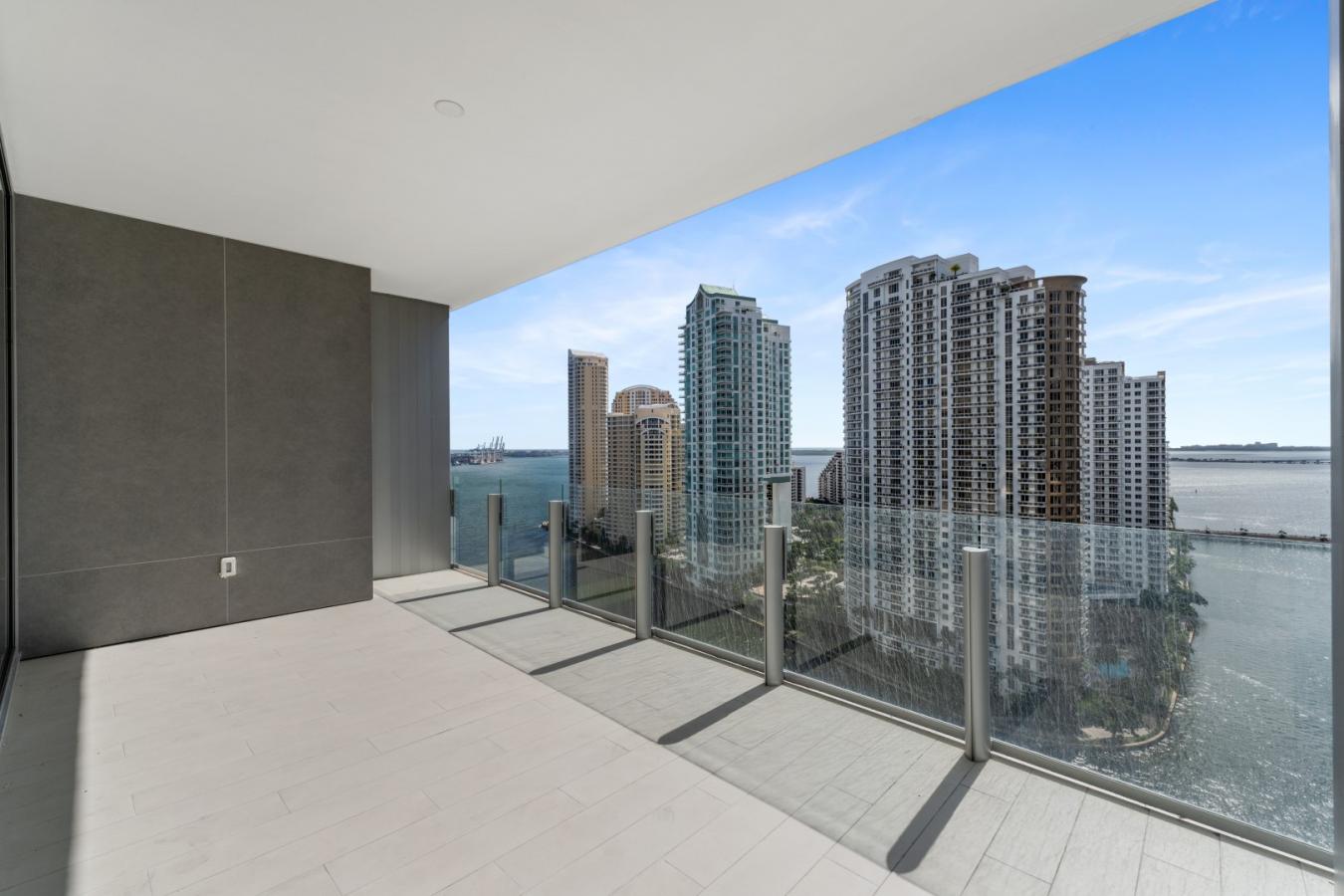 300 Biscayne Way # 2103, Miami, FL, 33131, United States, 3 Bedrooms Bedrooms, ,4 BathroomsBathrooms,Residential,For Sale,300 Biscayne Way # 2103,1671602
