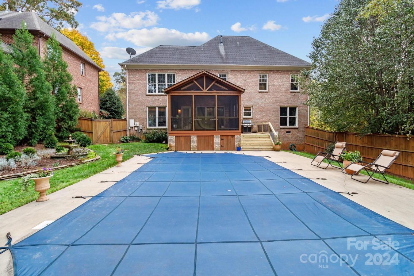 5303 Shasta Hill, Charlotte, NC, 28211, United States, 4 Bedrooms Bedrooms, ,2 BathroomsBathrooms,Residential,For Sale,5303 Shasta Hill,1673824