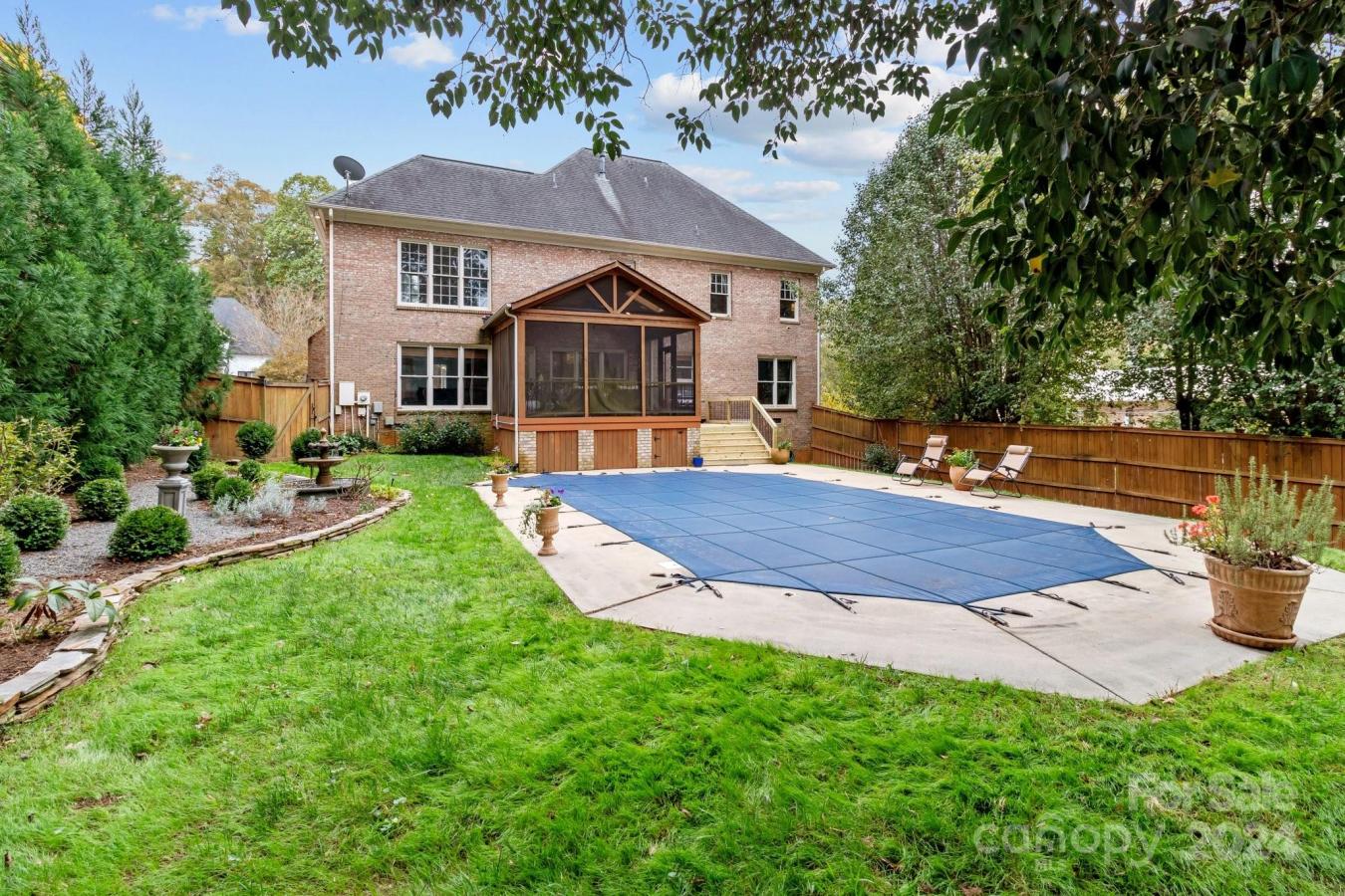 5303 Shasta Hill, Charlotte, NC, 28211, United States, 4 Bedrooms Bedrooms, ,2 BathroomsBathrooms,Residential,For Sale,5303 Shasta Hill,1673824