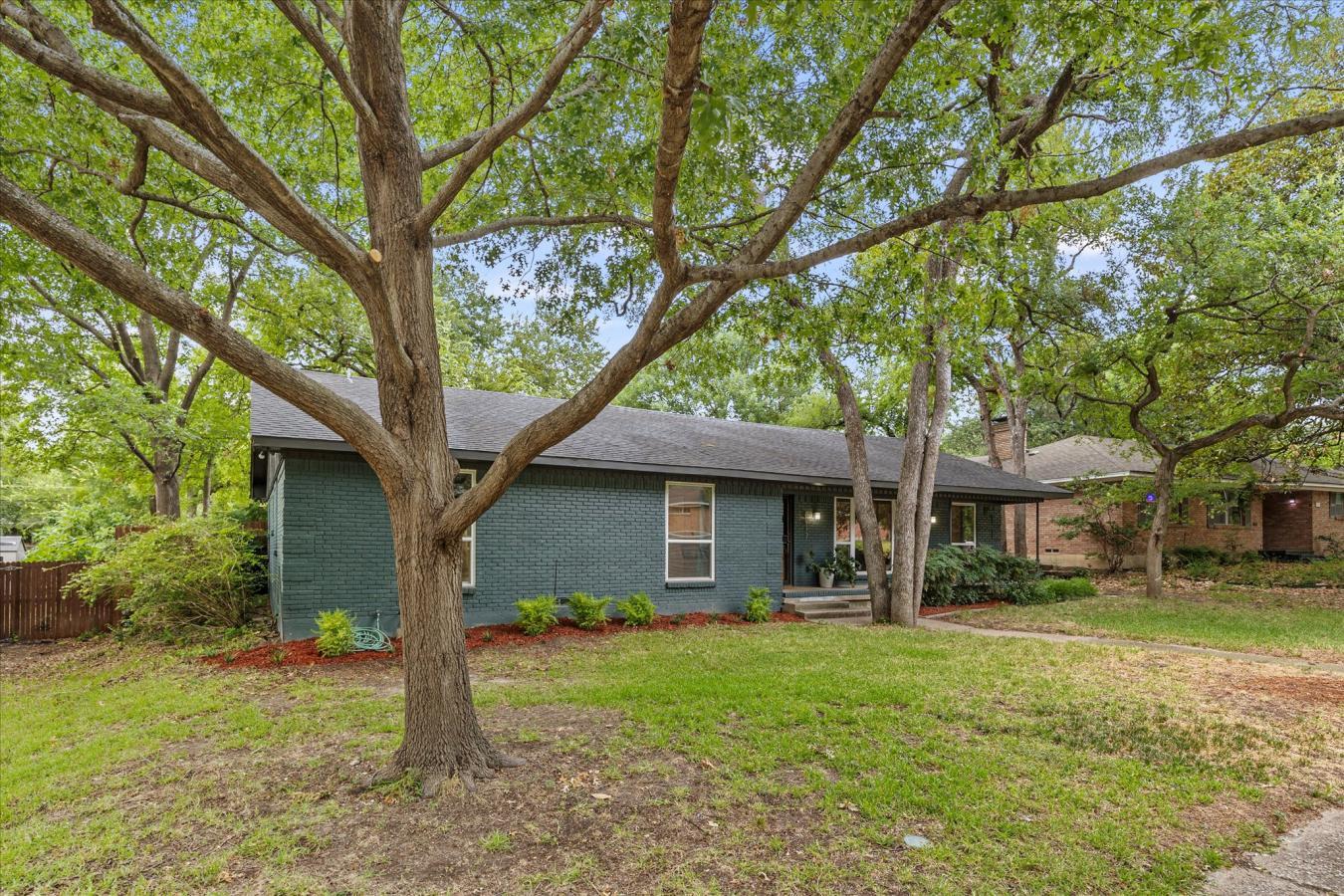 8917 Sweetwater Drive, Dallas, TX, 75228, United States, 3 Bedrooms Bedrooms, ,2 BathroomsBathrooms,Residential,For Sale,8917 Sweetwater Drive,1673812