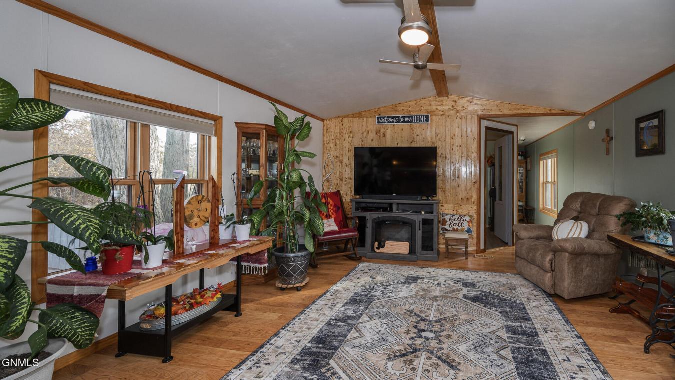 12780 30th Street SW, Belfield, ND, 58622, United States, 3 Bedrooms Bedrooms, ,2 BathroomsBathrooms,Residential,For Sale,12780 30th Street SW,1673808