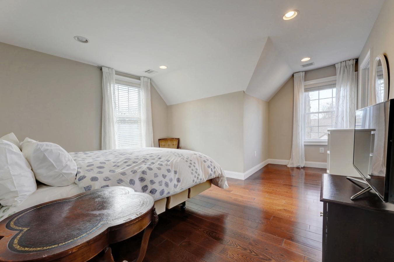 3 Surrey lane, Bergenfield, New Jersey, 07621, United States, 4 Bedrooms Bedrooms, ,4 BathroomsBathrooms,Residential,For Sale,3 Surrey lane,1675658