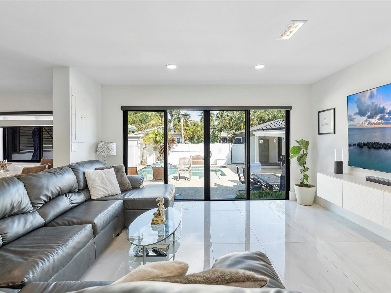 1355 Hollywood Boulevard, Hollywood, Florida, 33019, United States, 3 Bedrooms Bedrooms, ,2 BathroomsBathrooms,Residential,For Sale,1355 Hollywood Boulevard,1676195