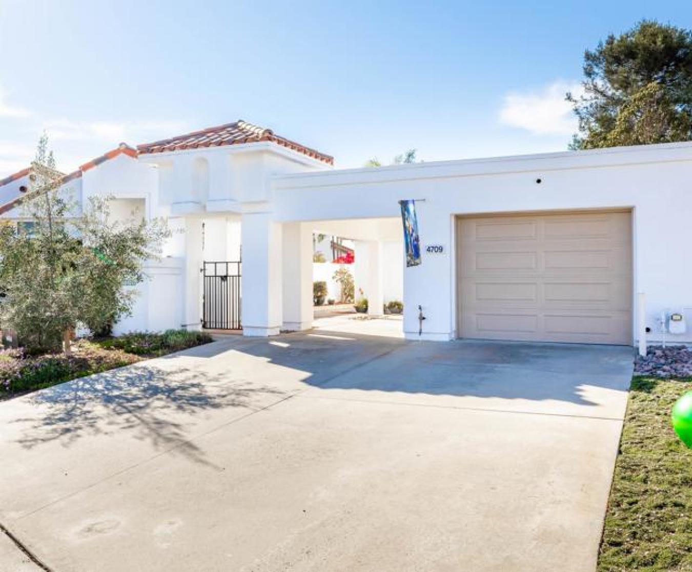 4709 Adra, Oceanside, California, 92056, United States, 2 Bedrooms Bedrooms, ,2 BathroomsBathrooms,Residential,For Sale,4709 Adra,1676183