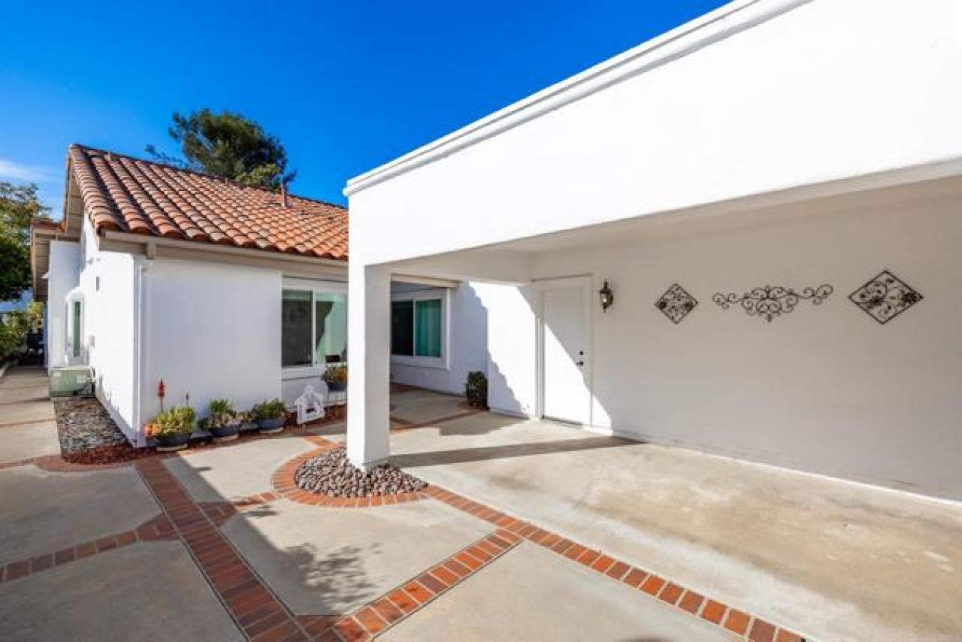 4709 Adra, Oceanside, California, 92056, United States, 2 Bedrooms Bedrooms, ,2 BathroomsBathrooms,Residential,For Sale,4709 Adra,1676183