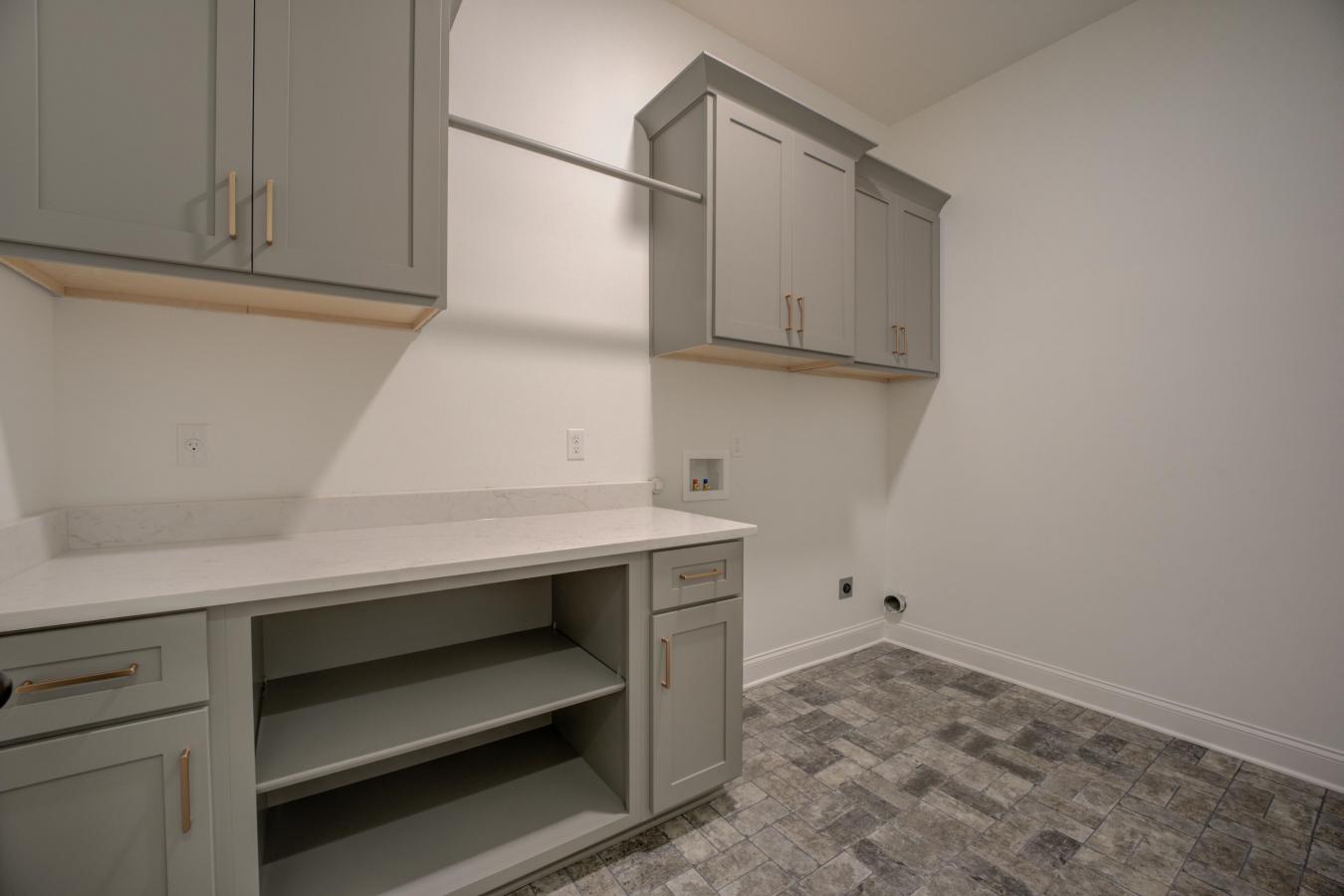 527 BRANGUS VALLEY, Unincorporated, TN, 38017, United States, 5 Bedrooms Bedrooms, ,4 BathroomsBathrooms,Residential,For Sale,527 BRANGUS VALLEY,1681206