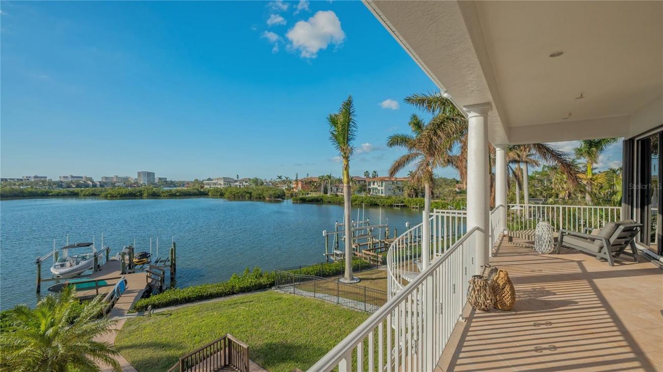 6330 HOLLYWOOD BOULEVARD, SARASOTA, Florida, 34231, United States, 6 Bedrooms Bedrooms, ,4 BathroomsBathrooms,Residential,For Sale,6330 HOLLYWOOD BOULEVARD,1681188