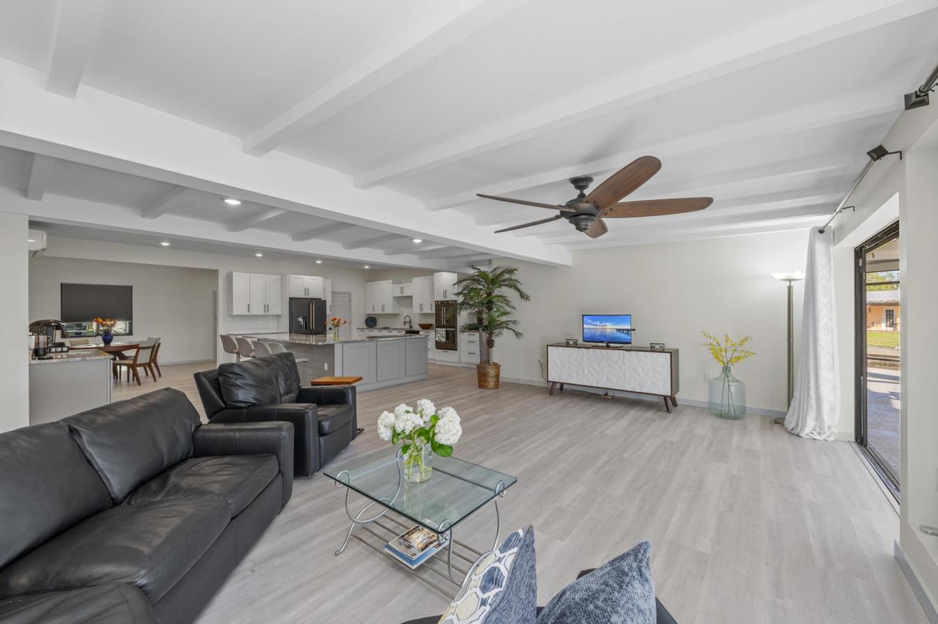 608 69TH AVE W, Bradenton, FL, 34207, United States, 3 Bedrooms Bedrooms, ,2 BathroomsBathrooms,Residential,For Sale,608 69TH AVE W,1681181