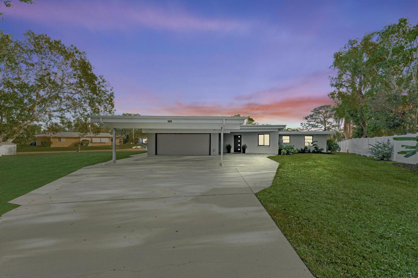 608 69TH AVE W, Bradenton, FL, 34207, United States, 3 Bedrooms Bedrooms, ,2 BathroomsBathrooms,Residential,For Sale,608 69TH AVE W,1681181