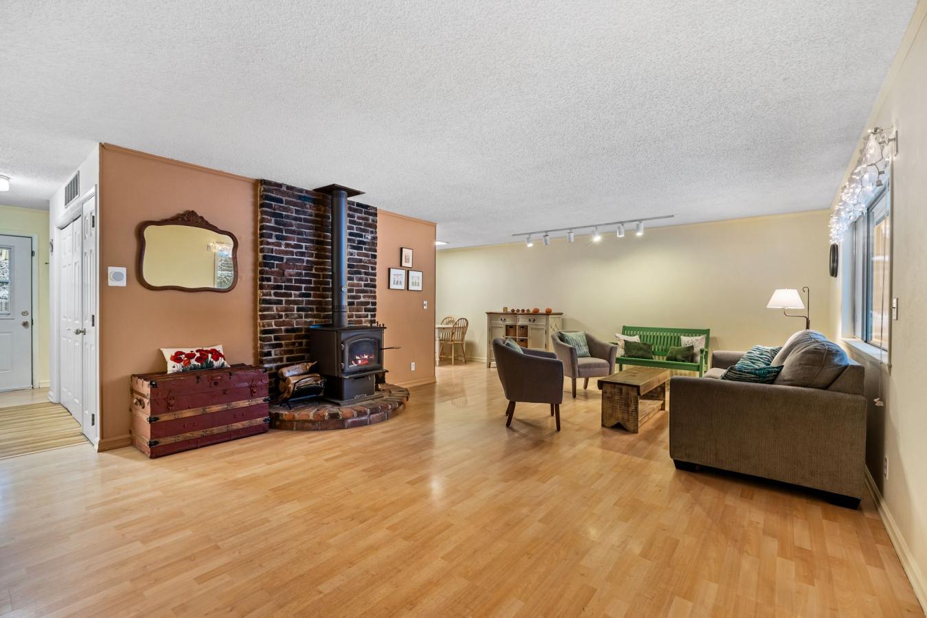 704 S Merton Avenue, Sandpoint, Idaho, 83864, United States, 3 Bedrooms Bedrooms, ,2 BathroomsBathrooms,Residential,For Sale,704 S Merton Avenue,1681180