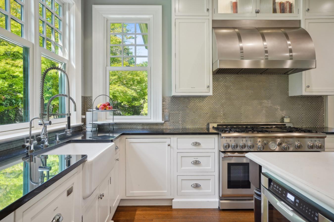 40 Highland Avenue, Short Hills, New Jersey, 07078, United States, 10 Bedrooms Bedrooms, ,6 BathroomsBathrooms,Residential,For Sale,40 Highland Avenue,1684164