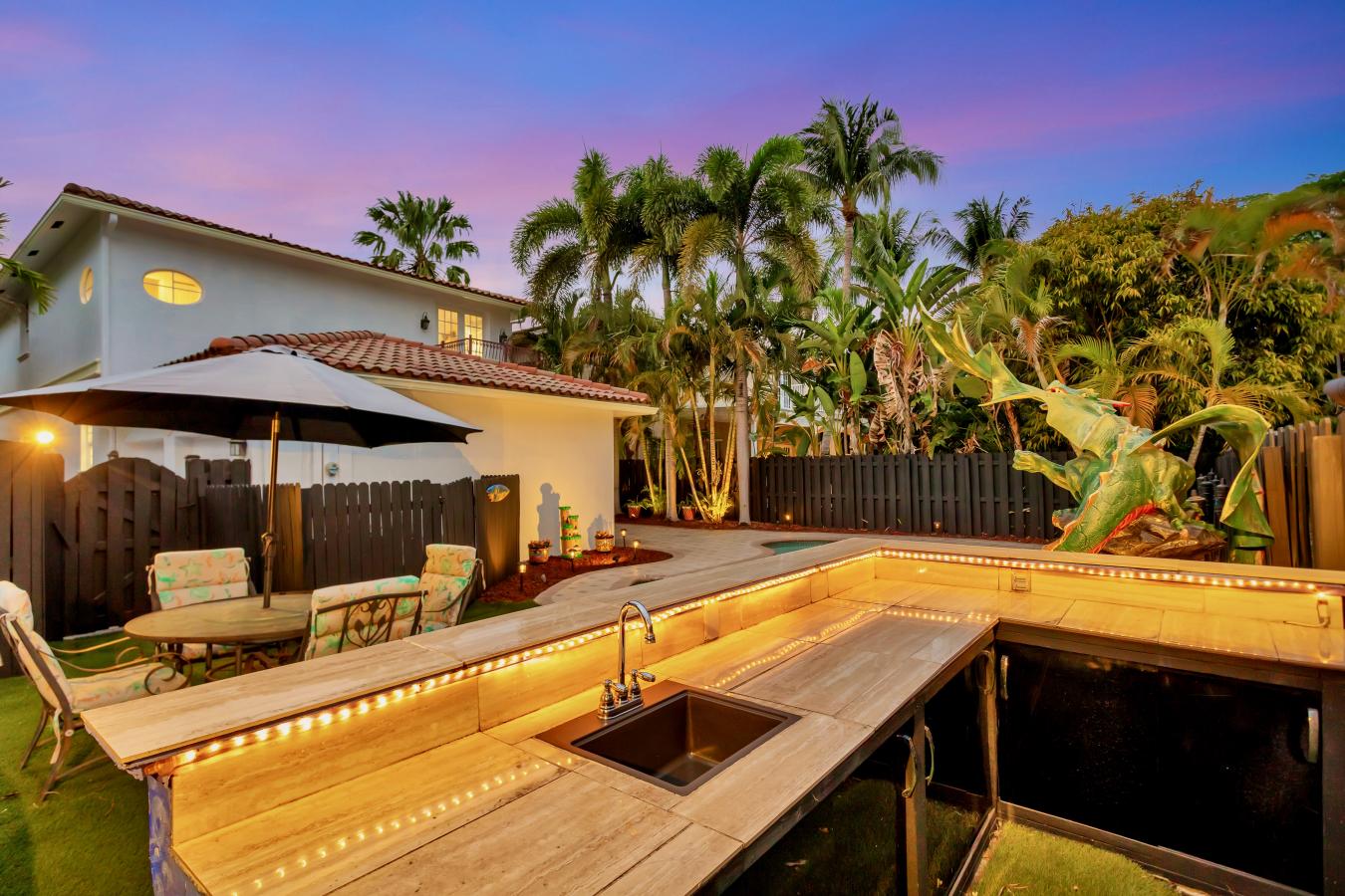 400 NE 8 Ave, Fort Lauderdale, FL, 33301, United States, 5 Bedrooms Bedrooms, ,4 BathroomsBathrooms,Residential,For Sale,400 NE 8 Ave,1684145