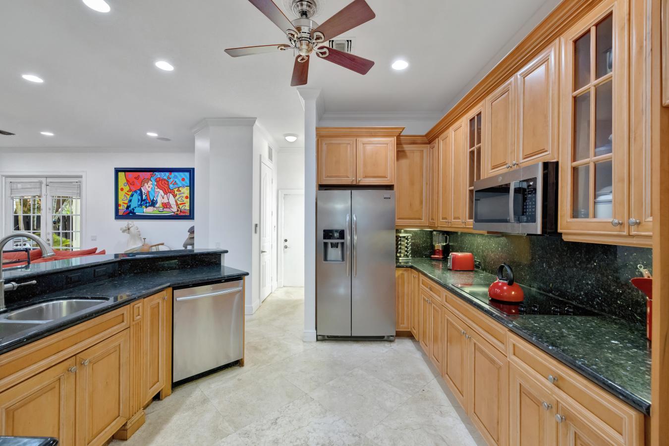 400 NE 8 Ave, Fort Lauderdale, FL, 33301, United States, 5 Bedrooms Bedrooms, ,4 BathroomsBathrooms,Residential,For Sale,400 NE 8 Ave,1684145