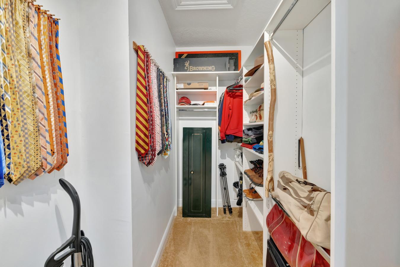 400 NE 8 Ave, Fort Lauderdale, FL, 33301, United States, 5 Bedrooms Bedrooms, ,4 BathroomsBathrooms,Residential,For Sale,400 NE 8 Ave,1684145