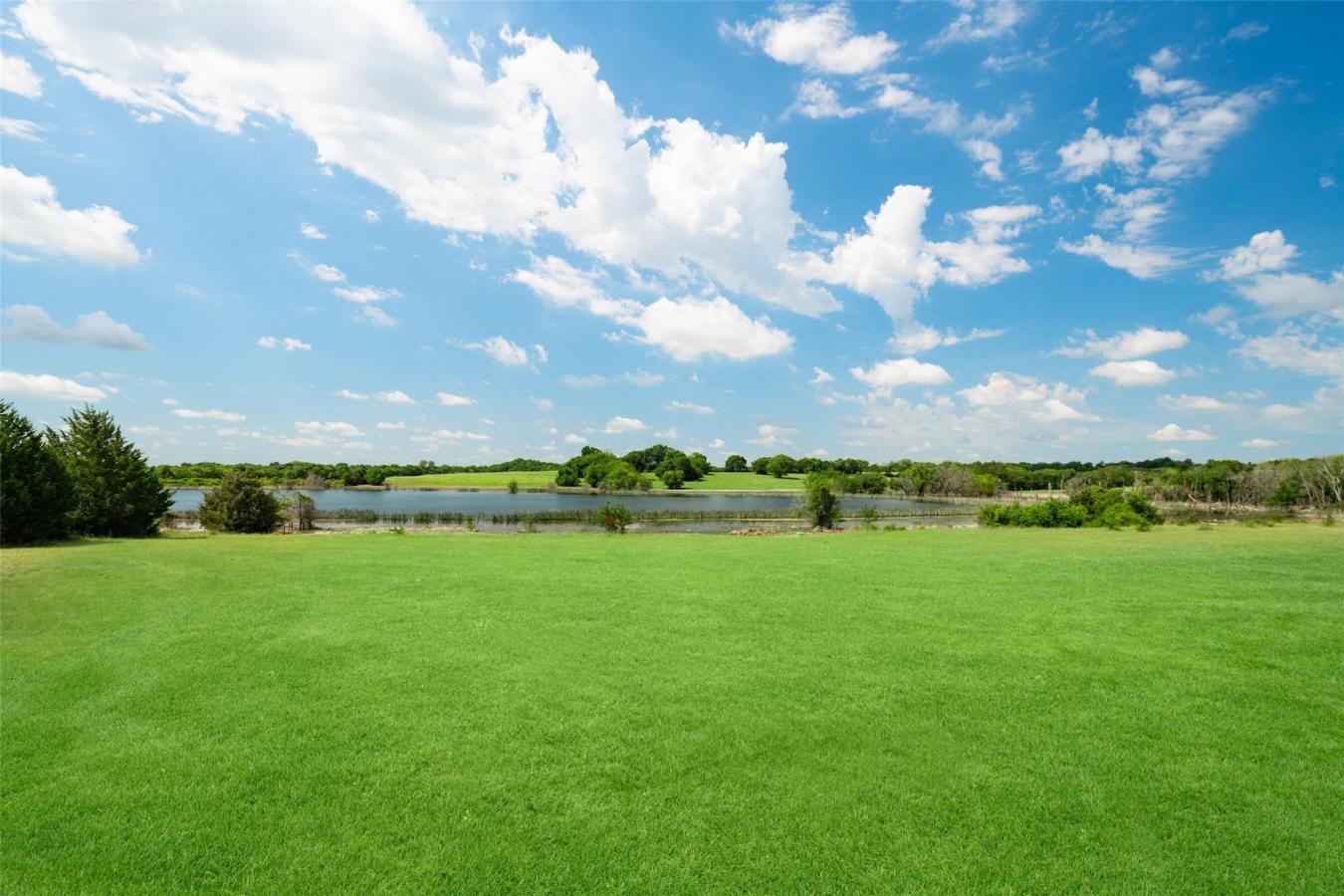 318 Cold Springs Road, Van Alstyne, Texas, 75495, United States, ,Residential,For Sale,318 Cold Springs Road,1684143