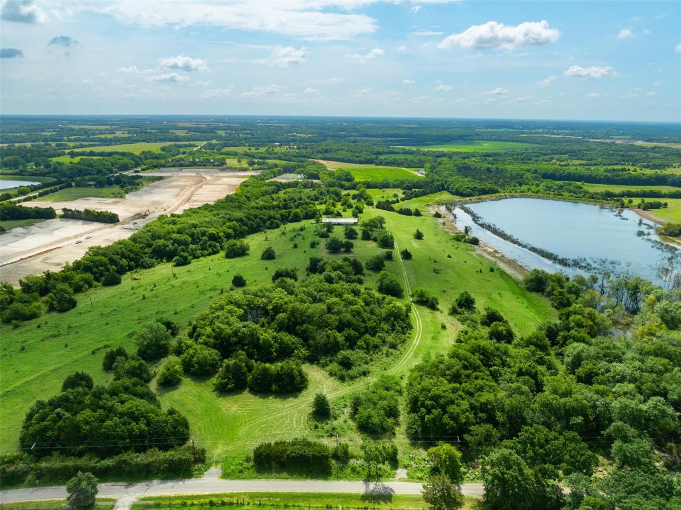 318 Cold Springs Road, Van Alstyne, Texas, 75495, United States, ,Residential,For Sale,318 Cold Springs Road,1684143