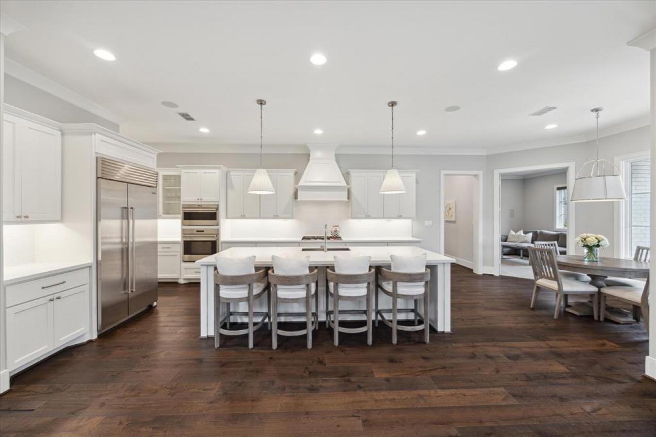 2401 Briarhurst Drive, Houston, TX, 77057, United States, 4 Bedrooms Bedrooms, ,5 BathroomsBathrooms,Residential,For Sale,2401 Briarhurst Drive,1685799