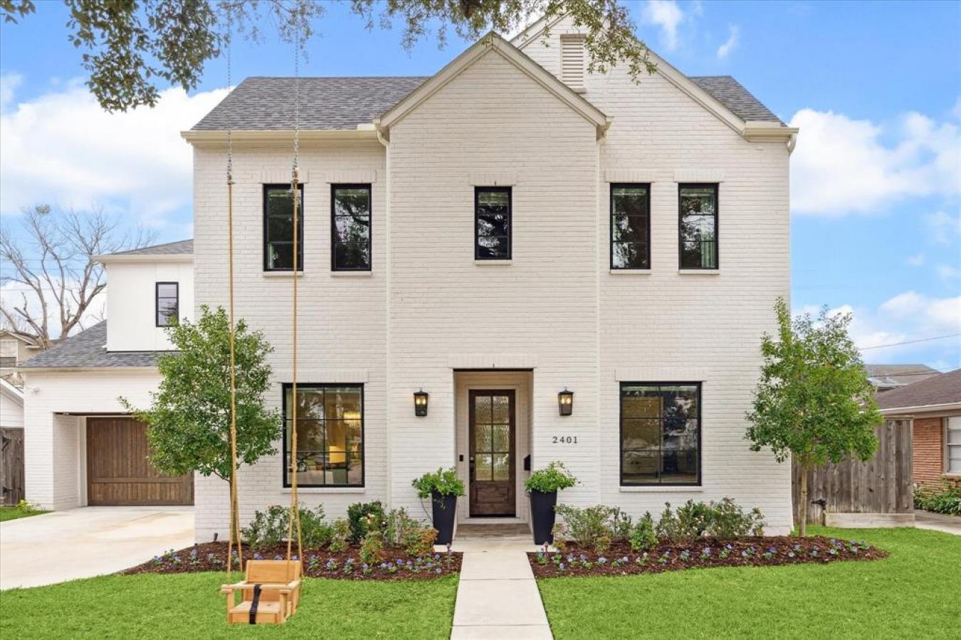 2401 Briarhurst Drive, Houston, TX, 77057, United States, 4 Bedrooms Bedrooms, ,5 BathroomsBathrooms,Residential,For Sale,2401 Briarhurst Drive,1685799