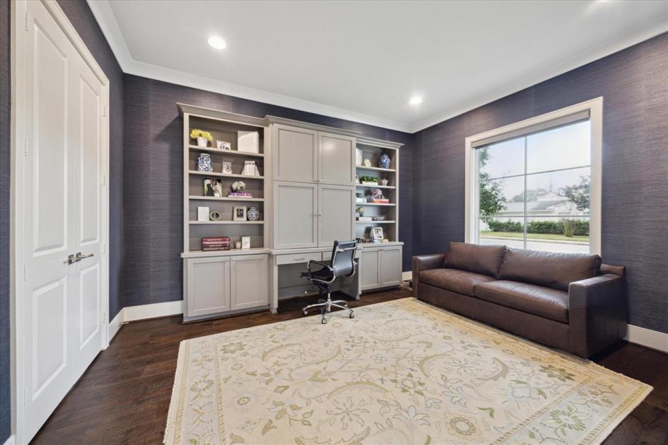 2401 Briarhurst Drive, Houston, TX, 77057, United States, 4 Bedrooms Bedrooms, ,5 BathroomsBathrooms,Residential,For Sale,2401 Briarhurst Drive,1685799