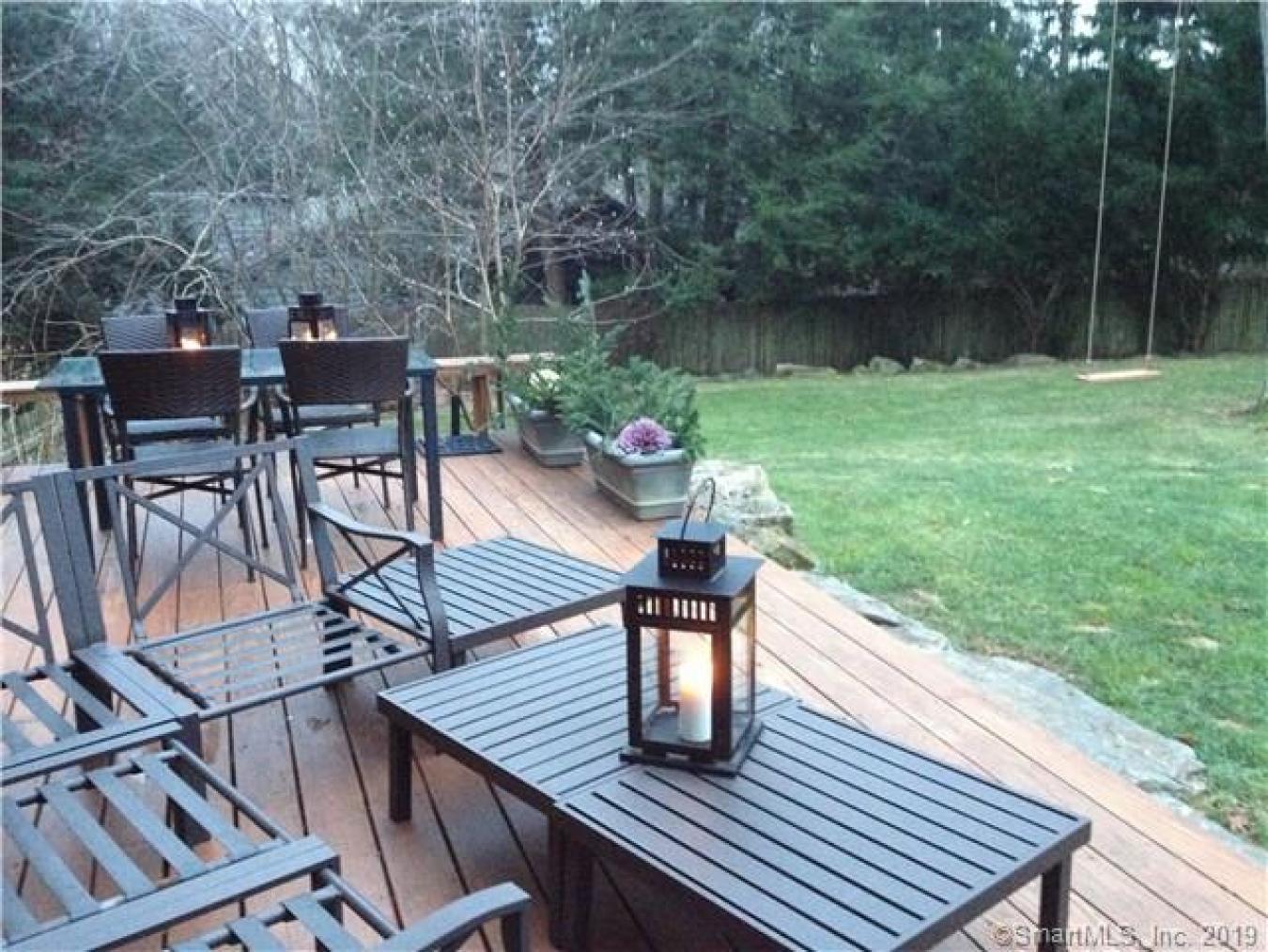 4 Partrick Lane, Westport, Connecticut, 06880, United States, 3 Bedrooms Bedrooms, ,4 BathroomsBathrooms,Residential,For Sale,4 Partrick Lane,1687879