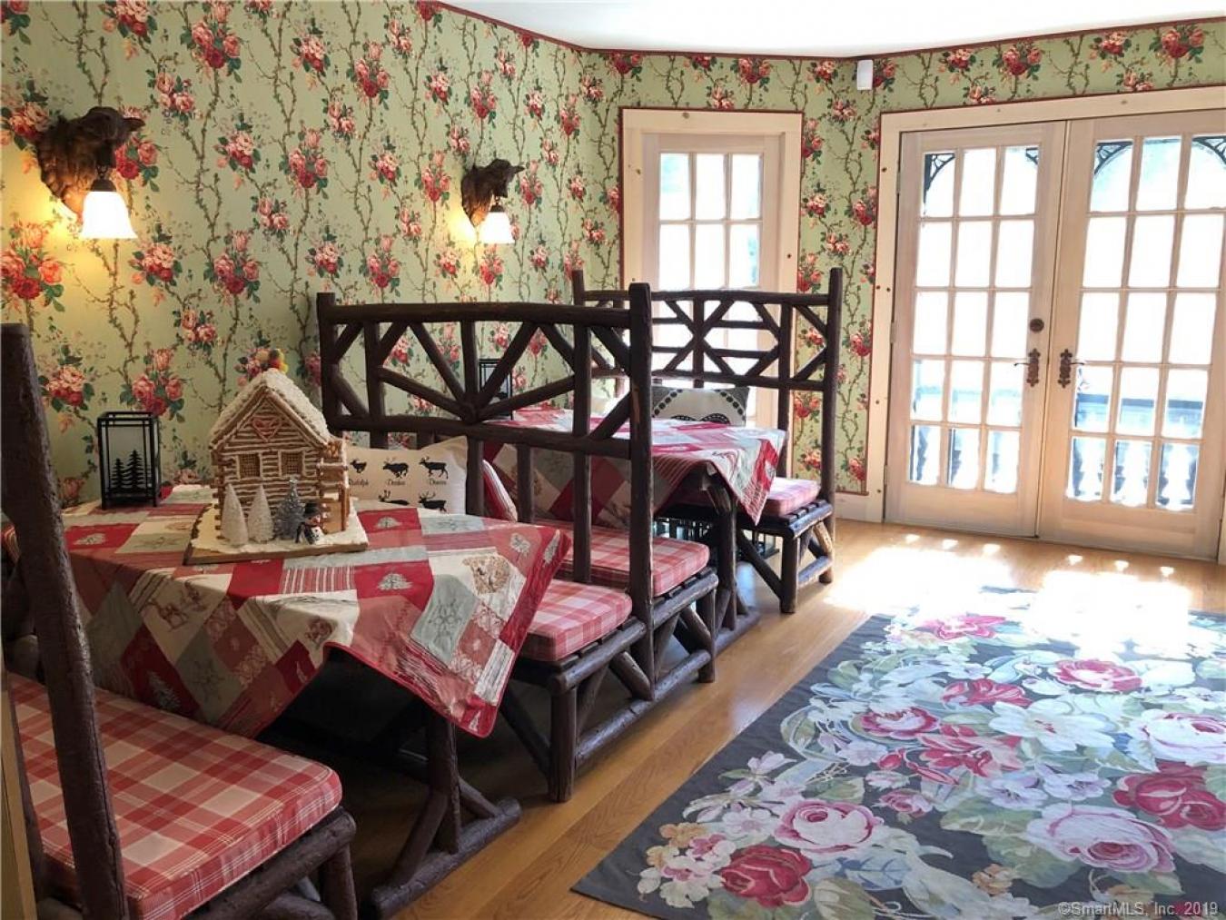 4 Partrick Lane, Westport, Connecticut, 06880, United States, 3 Bedrooms Bedrooms, ,4 BathroomsBathrooms,Residential,For Sale,4 Partrick Lane,1687879