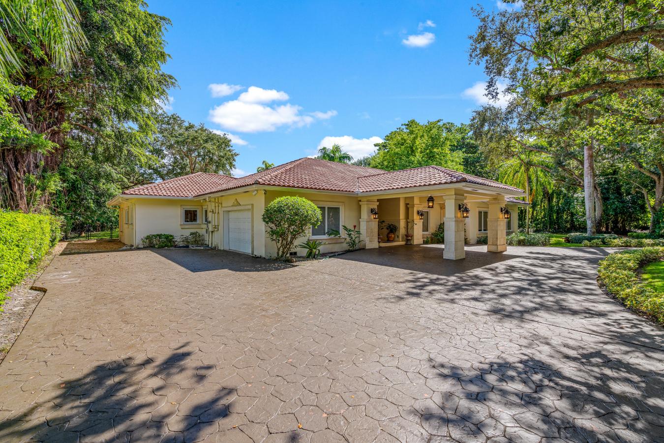 10735 SW 58 Avenue, Pinecrest, FL, 33156, United States, 7 Bedrooms Bedrooms, ,6 BathroomsBathrooms,Residential,For Sale,10735 SW 58 Avenue,1685791