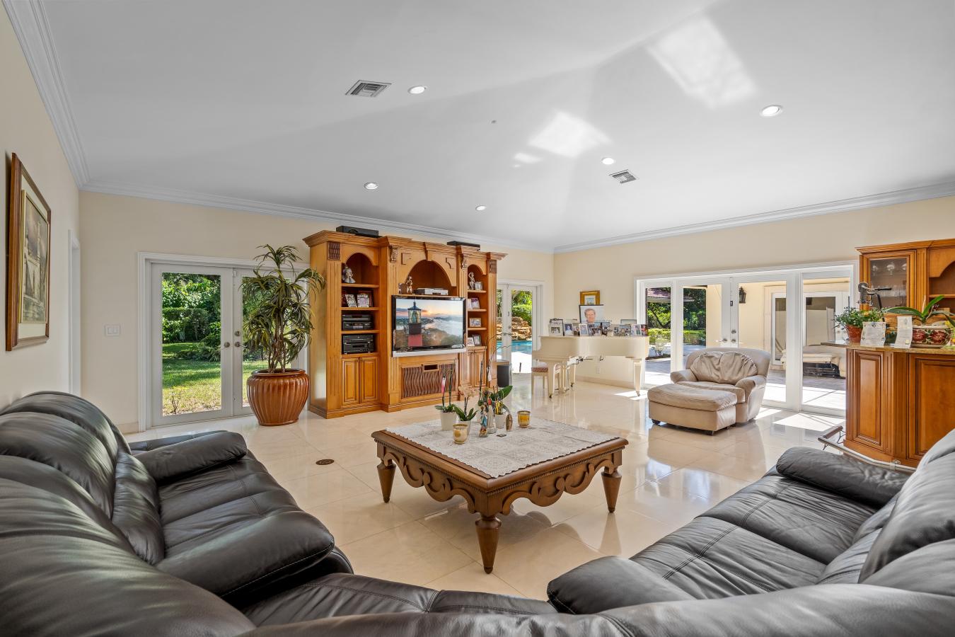 10735 SW 58 Avenue, Pinecrest, FL, 33156, United States, 7 Bedrooms Bedrooms, ,6 BathroomsBathrooms,Residential,For Sale,10735 SW 58 Avenue,1685791