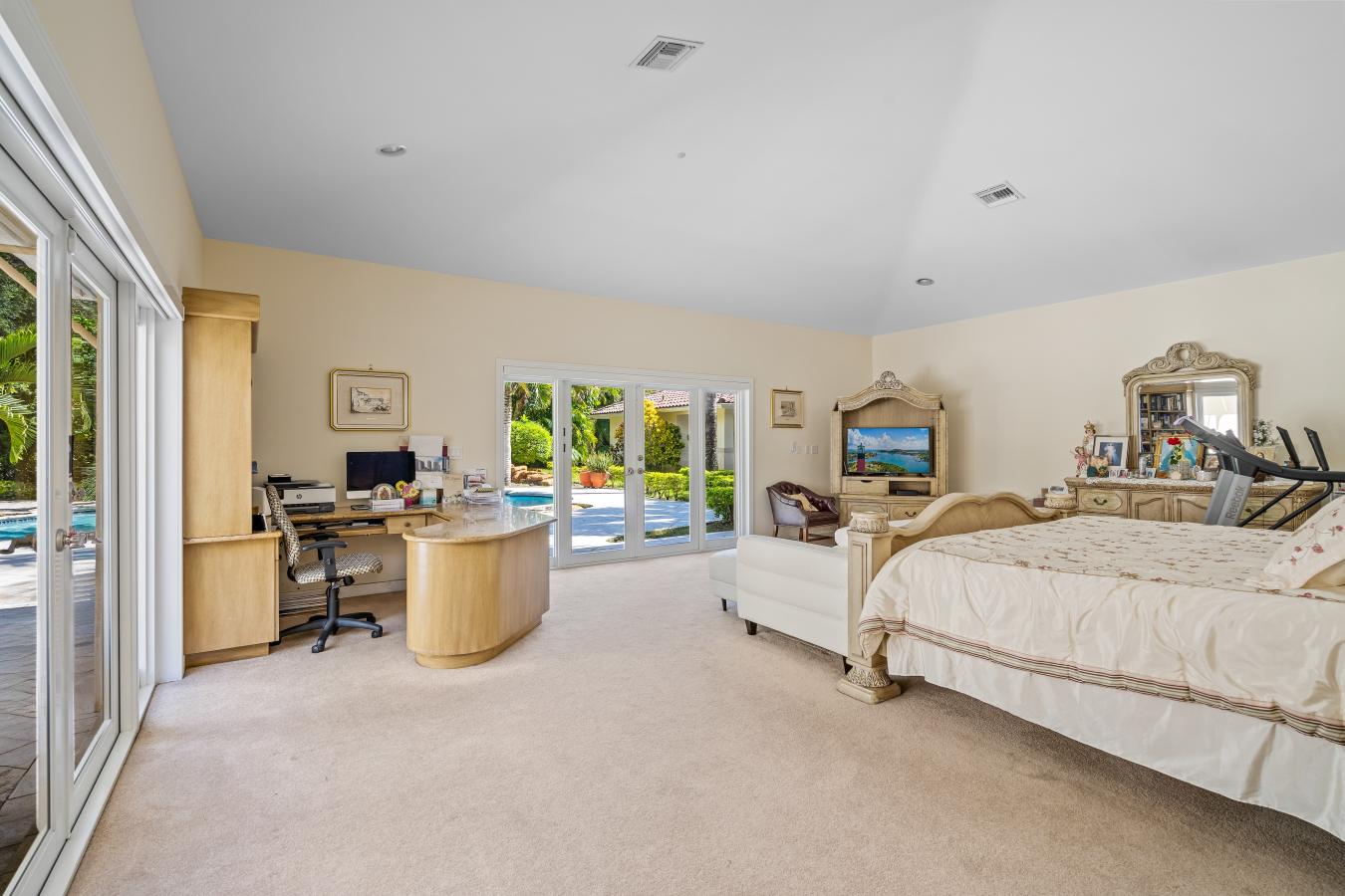 10735 SW 58 Avenue, Pinecrest, FL, 33156, United States, 7 Bedrooms Bedrooms, ,6 BathroomsBathrooms,Residential,For Sale,10735 SW 58 Avenue,1685791