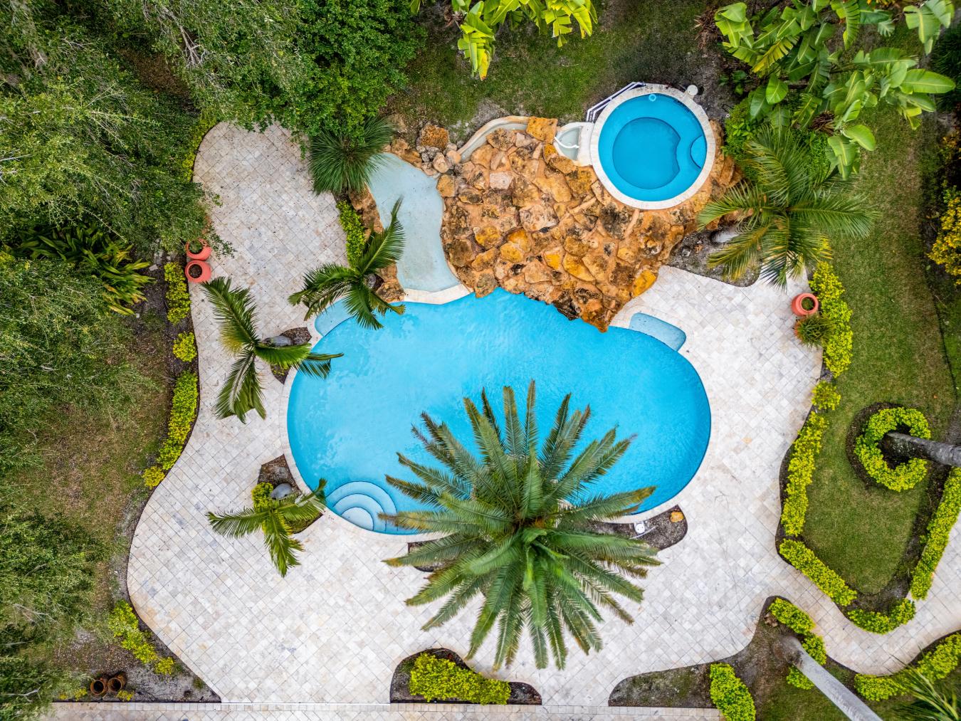 10735 SW 58 Avenue, Pinecrest, FL, 33156, United States, 7 Bedrooms Bedrooms, ,6 BathroomsBathrooms,Residential,For Sale,10735 SW 58 Avenue,1685791