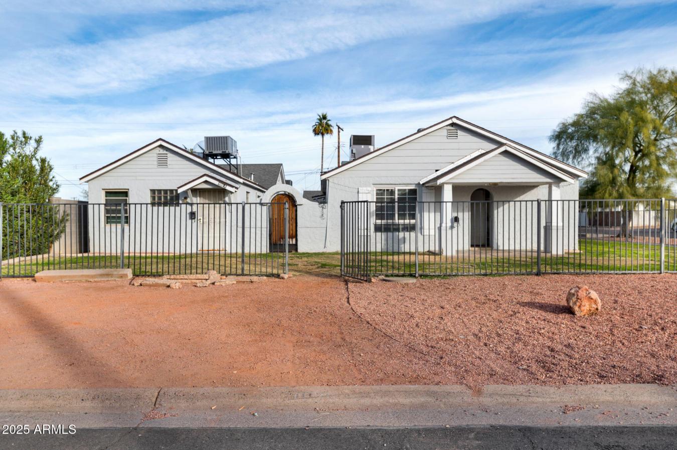 1026 E CLARENDON Avenue, Phoenix, AZ, 85014, United States, ,Residential,For Sale,1026 E CLARENDON Avenue,1685783