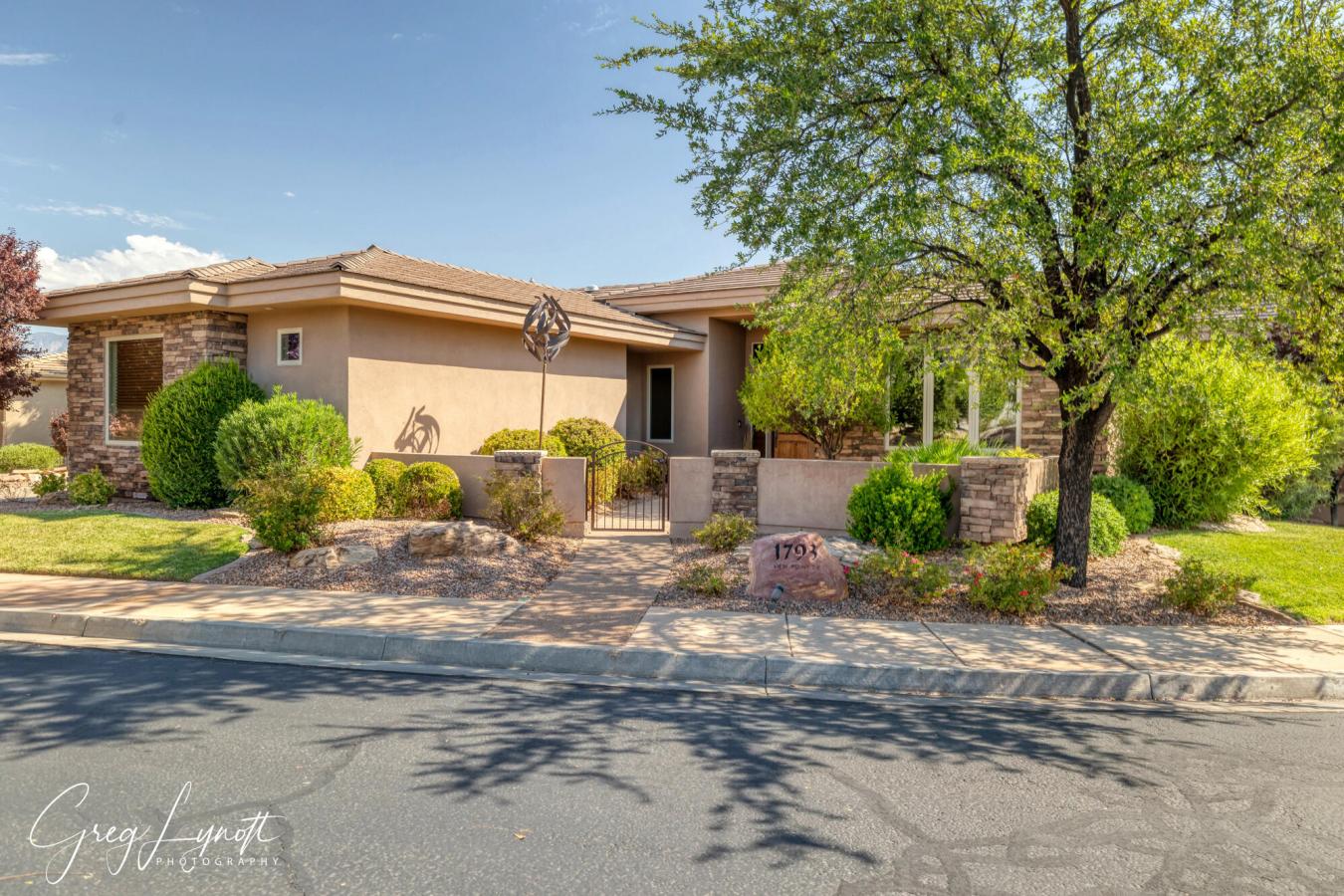 1793 View Point, St George, UT, 84790, United States, 4 Bedrooms Bedrooms, ,4 BathroomsBathrooms,Residential,For Sale,1793 View Point,1687869